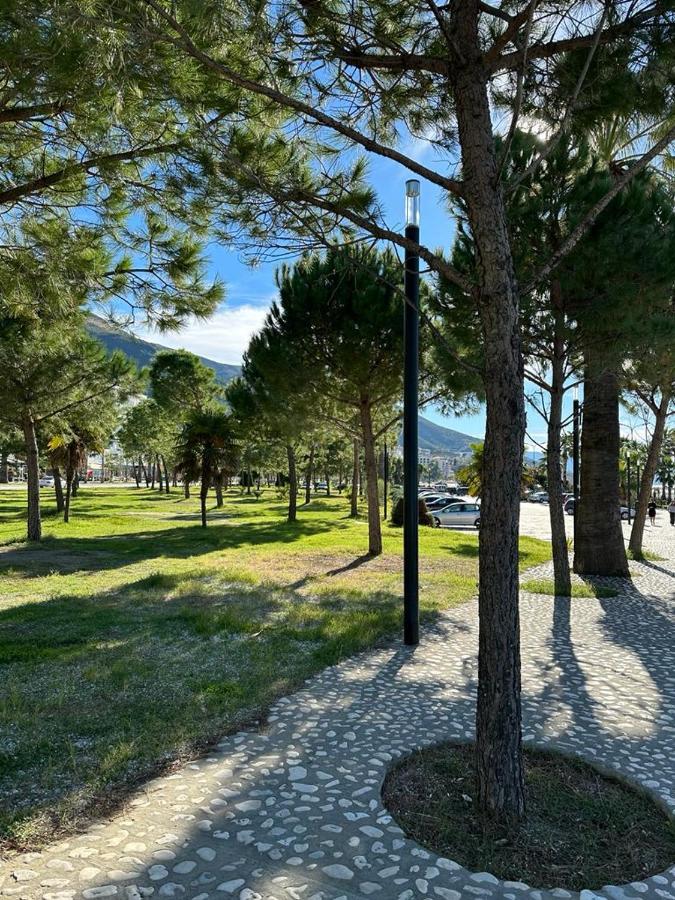 Beachfront With Hotel Facilities Vlore Exterior photo